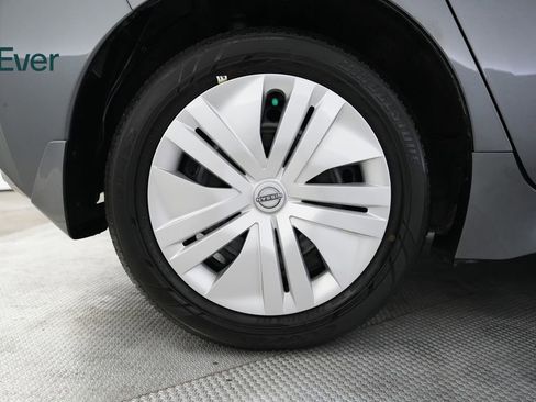 Used 2025 Nissan Leaf S FWD image 22