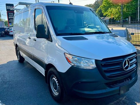 Used 2021 Mercedes-Benz Sprinter 2500 w/ Premium Package image 3