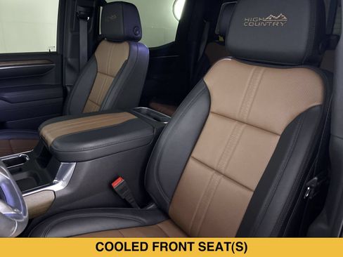 Certified 2025 Chevrolet Silverado 1500 High Country w/ High Country Premium Package AWD/4WD image 12