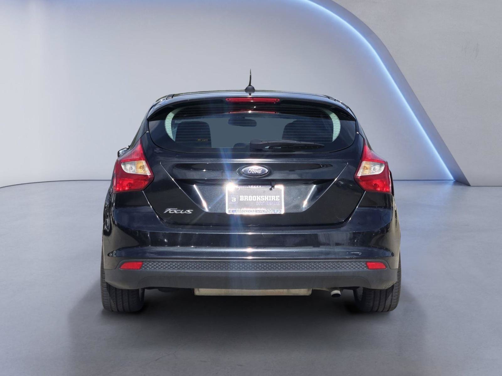 Used 2014 Ford Focus SE FWD image 7