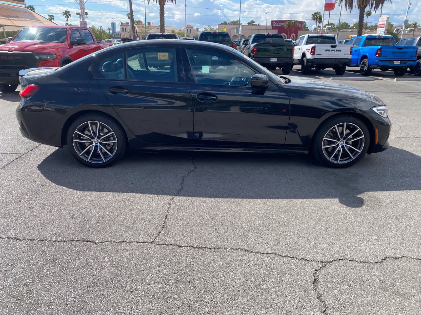 Used 2020 BMW 330i Sedan w/ Premium Package RWD image 4