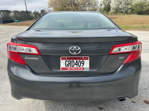 Used 2012 Toyota Camry SE image 4
