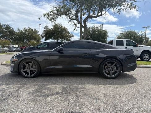 Used 2022 Ford Mustang GT Premium w/ Equipment Group 401A RWD image 7