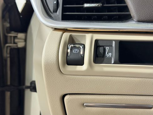 Used 2016 Cadillac XTS Luxury w/ Driver Awareness Package FWD image 21