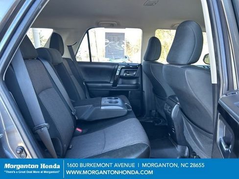 Used 2017 Toyota 4Runner TRD Off-Road image 38