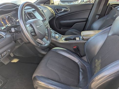 Used 2016 Chrysler 200 S w/ Comfort Group image 25