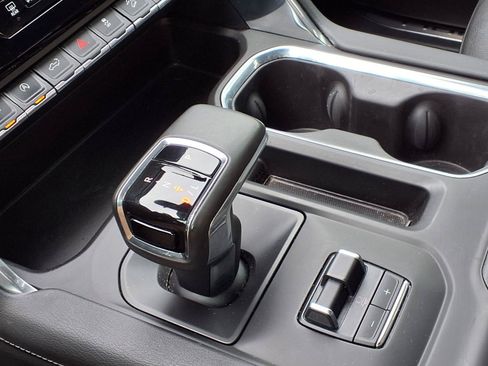 Used 2023 GMC Sierra 1500 Denali AWD/4WD image 11
