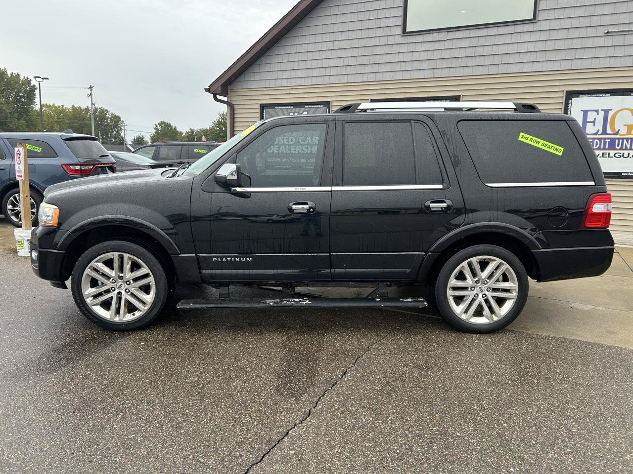 Used 2016 Ford Expedition Platinum AWD/4WD image 8