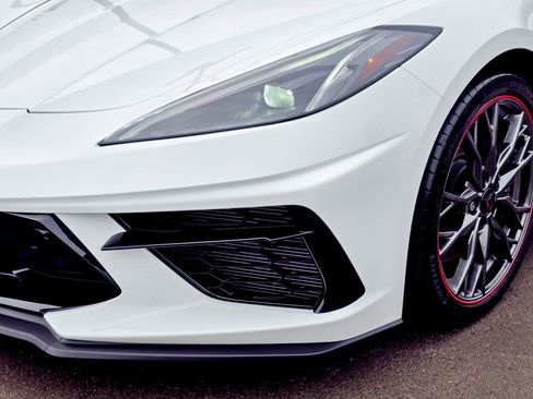 Used 2024 Chevrolet Corvette Stingray w/ Z51 Performance Package image 4