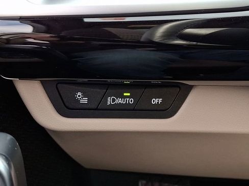 Certified 2025 BMW X1 xDrive28i w/ Premium Package image 27