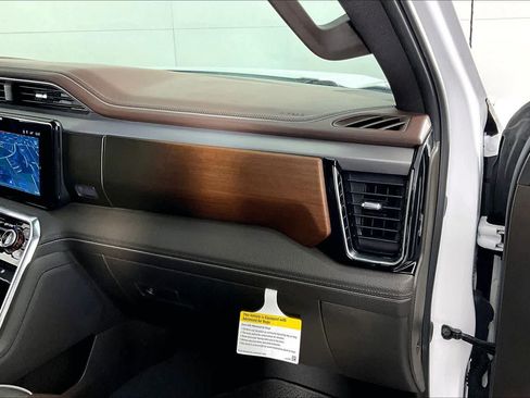 Certified 2024 GMC Sierra 1500 Denali w/ Denali Reserve Package image 18