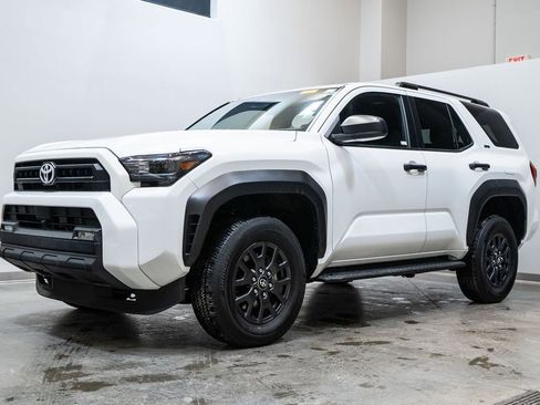 Certified 2025 Toyota 4Runner SR5 image 3