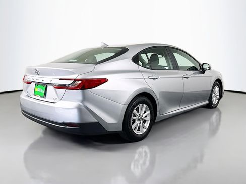 Used 2025 Toyota Camry LE FWD image 10