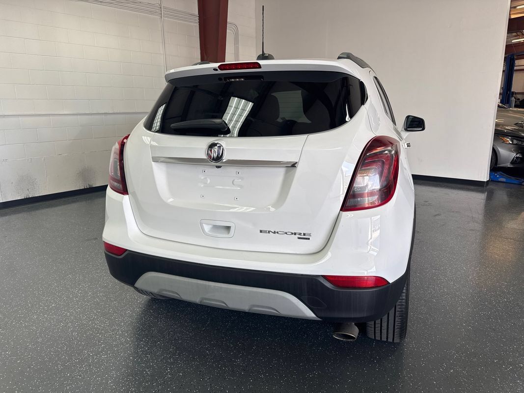 Used 2020 Buick Encore Preferred AWD/4WD image 4