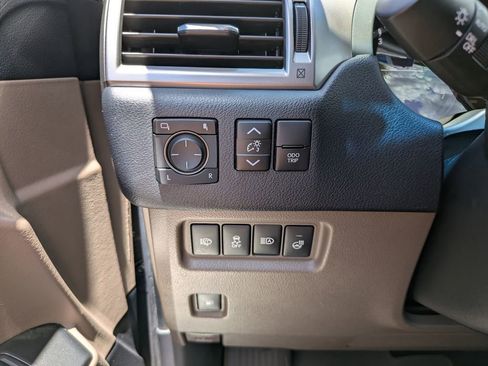 Used 2023 Lexus GX 460 Premium w/ Premium Package AWD/4WD image 28