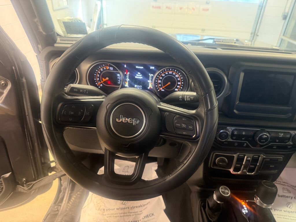 Used 2021 Jeep Gladiator Sport AWD/4WD image 25
