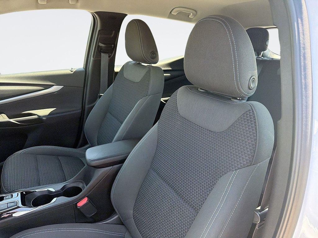 Used 2023 Chevrolet Bolt EUV LT w/ Driver Confidence Package FWD image 22