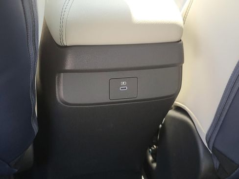 New 2026 Nissan Sentra SL w/ Floor Mat Package FWD image 17