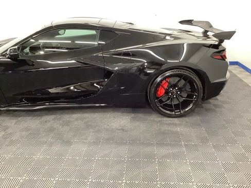 New 2026 Chevrolet Corvette Z06 w/ Z07 Performance Package RWD image 4