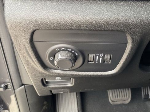 New 2025 Jeep Grand Cherokee Altitude w/ Trailer Tow Package image 25