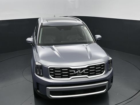 Used 2025 Kia Telluride S FWD image 35