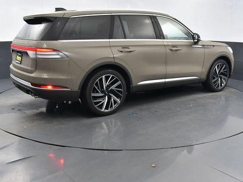 New 2025 Lincoln Aviator Reserve w/ Equipment Group 201A image 4