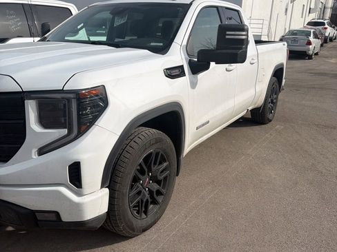 Used 2023 GMC Sierra 1500 Elevation AWD/4WD image 2