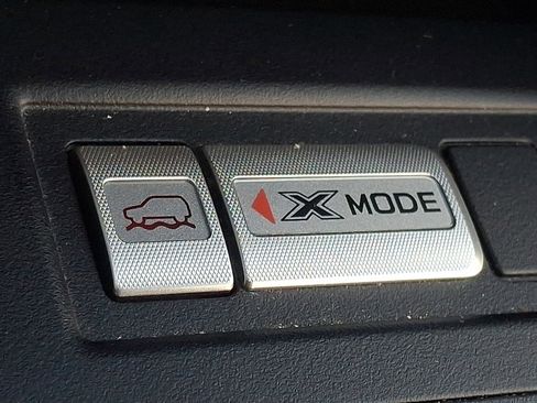 Used 2017 Subaru Forester 2.5i Premium w/ All-Weather Package image 25