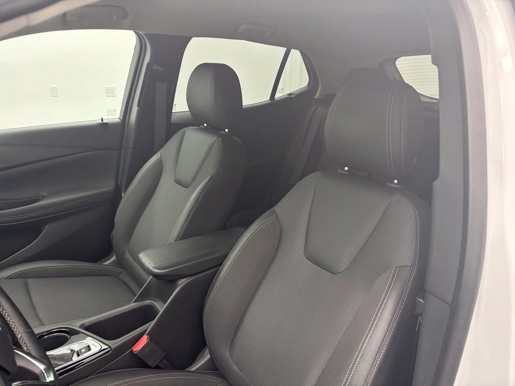 Used 2024 Buick Encore GX Preferred w/ Comfort Package FWD image 23