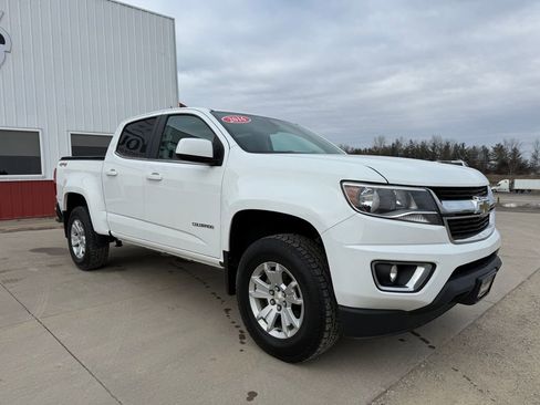 Used 2016 Chevrolet Colorado LT w/ LT Convenience Package image 3