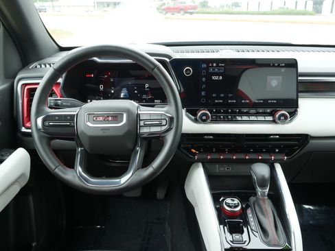 Used 2024 GMC Canyon AT4X image 18