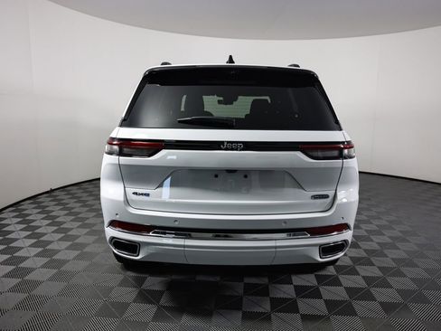 Used 2023 Jeep Grand Cherokee Overland w/ Advanced Protech Group III image 26