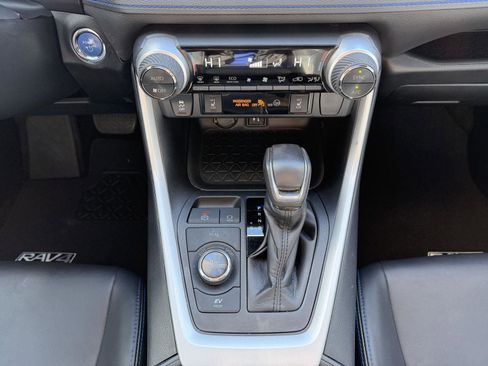 Used 2019 Toyota RAV4 XSE image 28