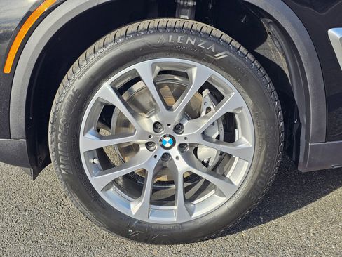 New 2026 BMW X5 xDrive40i w/ Executive Package image 8