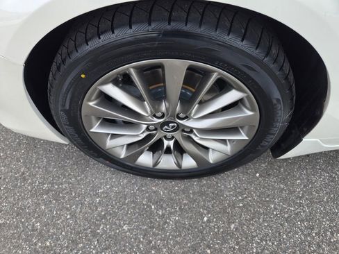 Used 2019 INFINITI Q50 Luxe w/ Essential Package (3.0T Luxe) image 15