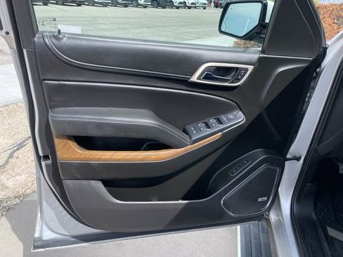 Used 2019 GMC Yukon XL Denali w/ Denali Ultimate Package image 16