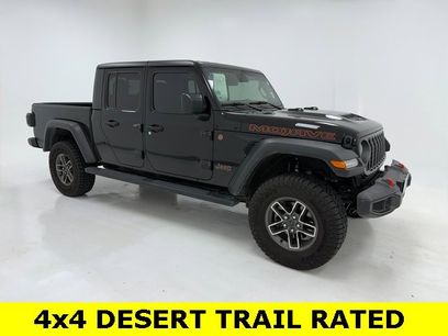 Used 2025 Jeep Gladiator Mojave w/ Convenience Group
