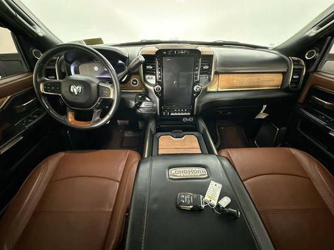 Used 2024 RAM 3500 Limited AWD/4WD image 9