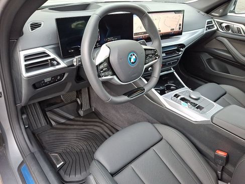 Used 2025 BMW i4 xDrive40i w/ Premium Package AWD/4WD image 10