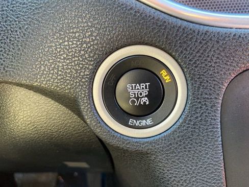 Used 2016 Dodge Charger SXT w/ AWD Plus Group image 25