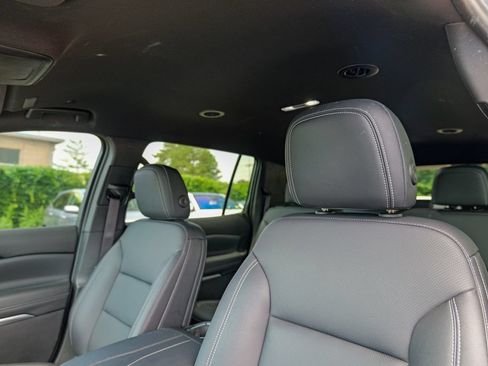 Used 2024 Chevrolet Traverse LT AWD/4WD image 23