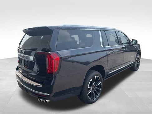 Used 2024 GMC Yukon XL Denali w/ Max Trailering Package image 6