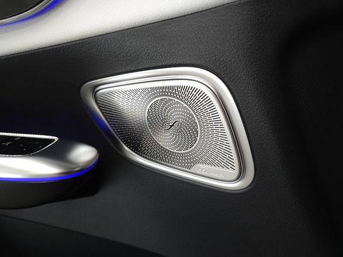 Certified 2026 Mercedes-Benz GLC 300 4MATIC image 7