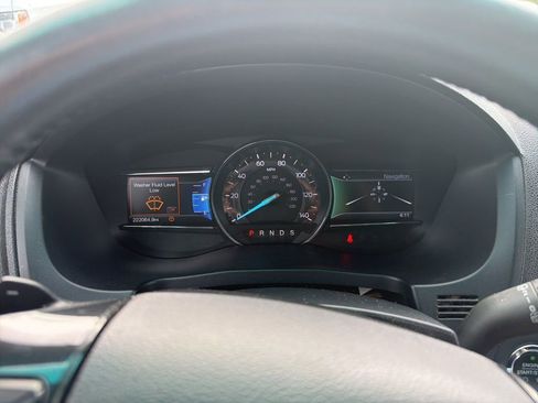 Used 2016 Ford Explorer XLT w/ Equipment Group 202A FWD image 15