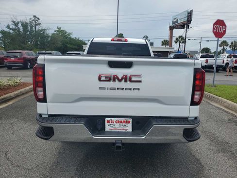 Used 2022 GMC Sierra 1500 Pro w/ Pro Value Package AWD/4WD image 4