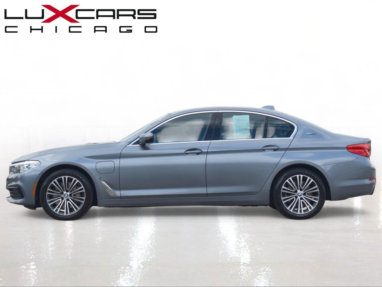 Used 2019 BMW 530e xDrive w/ Convenience Package AWD/4WD image 5