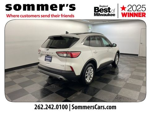 Used 2020 Ford Escape SE image 5