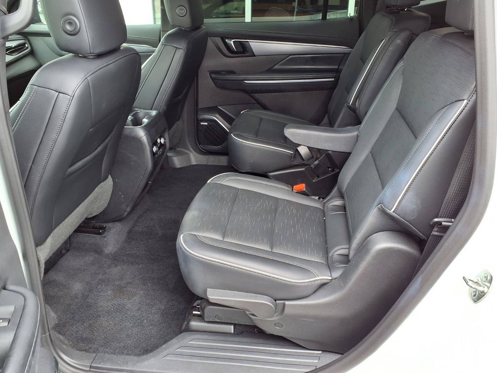 Used 2026 Buick Enclave Sport Touring FWD image 21