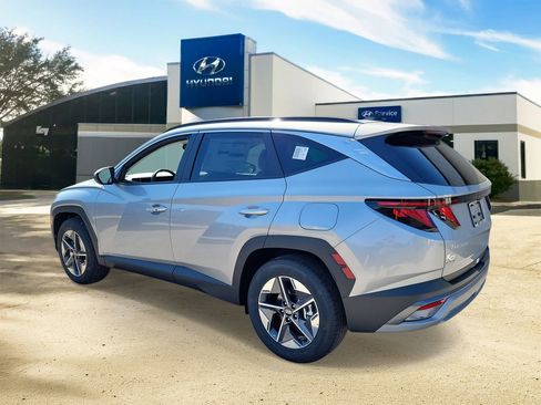 Used 2026 Hyundai Tucson SEL image 3