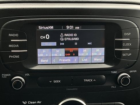 Used 2017 Kia Soul + image 34